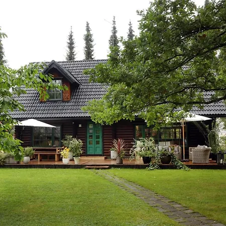 וילה Uniq Log House, Private Garden, Artist Road *