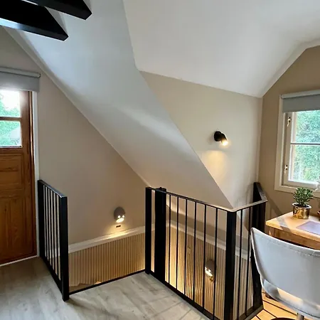 Uniq Log House, Private Garden, Artist Road Villa *
