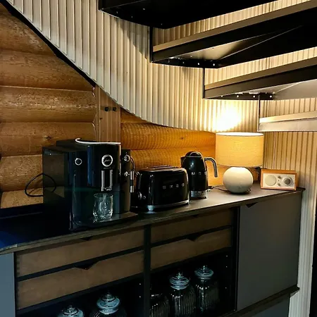 Uniq Log House, Private Garden, Artist Road 别墅 图苏拉