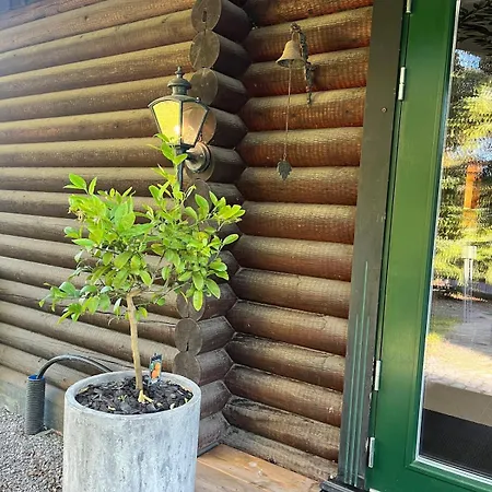 Uniq Log House, Private Garden, Artist Road Tuusula